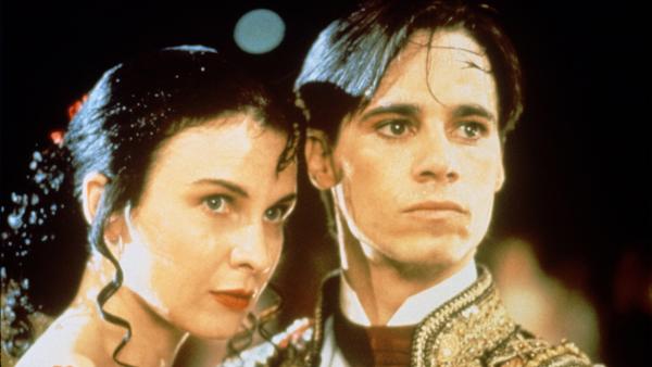 STRICTLY BALLROOM